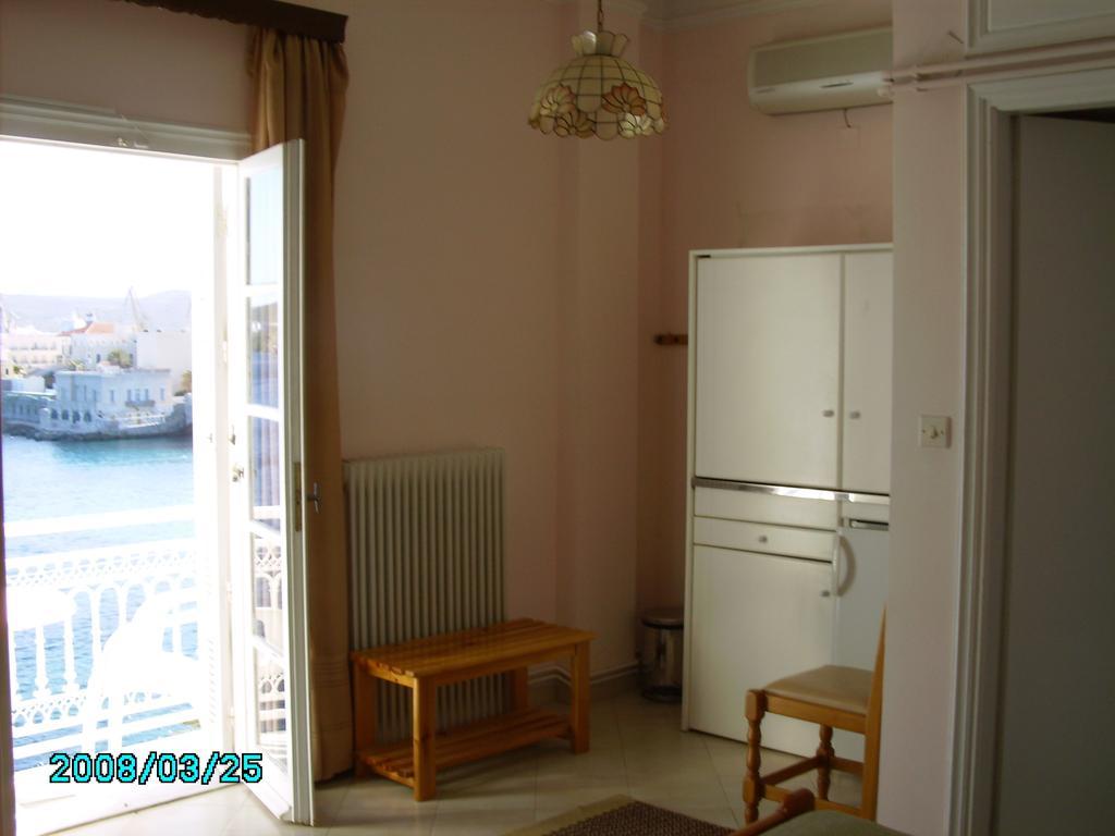 Sea Colours Rooms & Apartments Ermupoli Pokoj fotografie